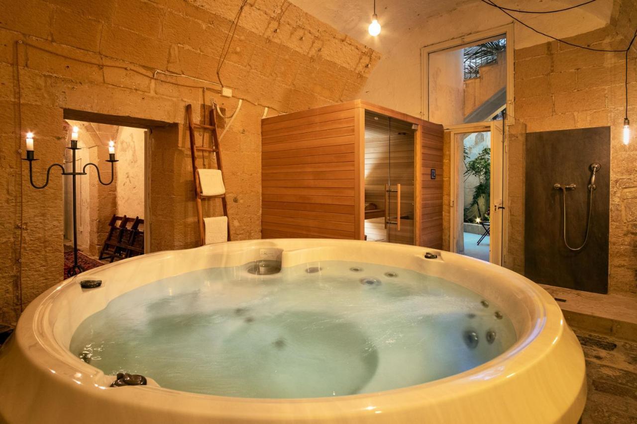 Palazzo Guido Bed & Breakfast Lecce Dış mekan fotoğraf