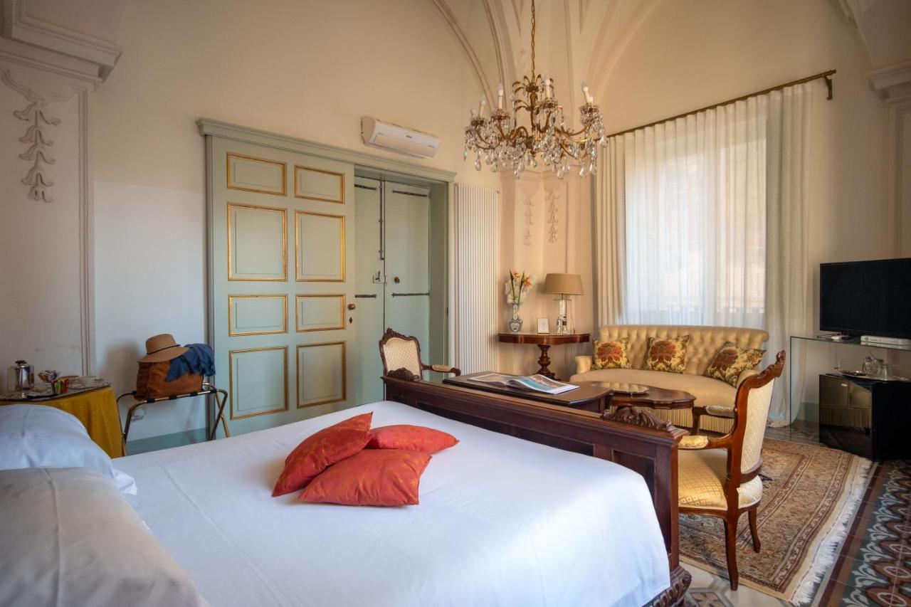 Palazzo Guido Bed & Breakfast Lecce Dış mekan fotoğraf