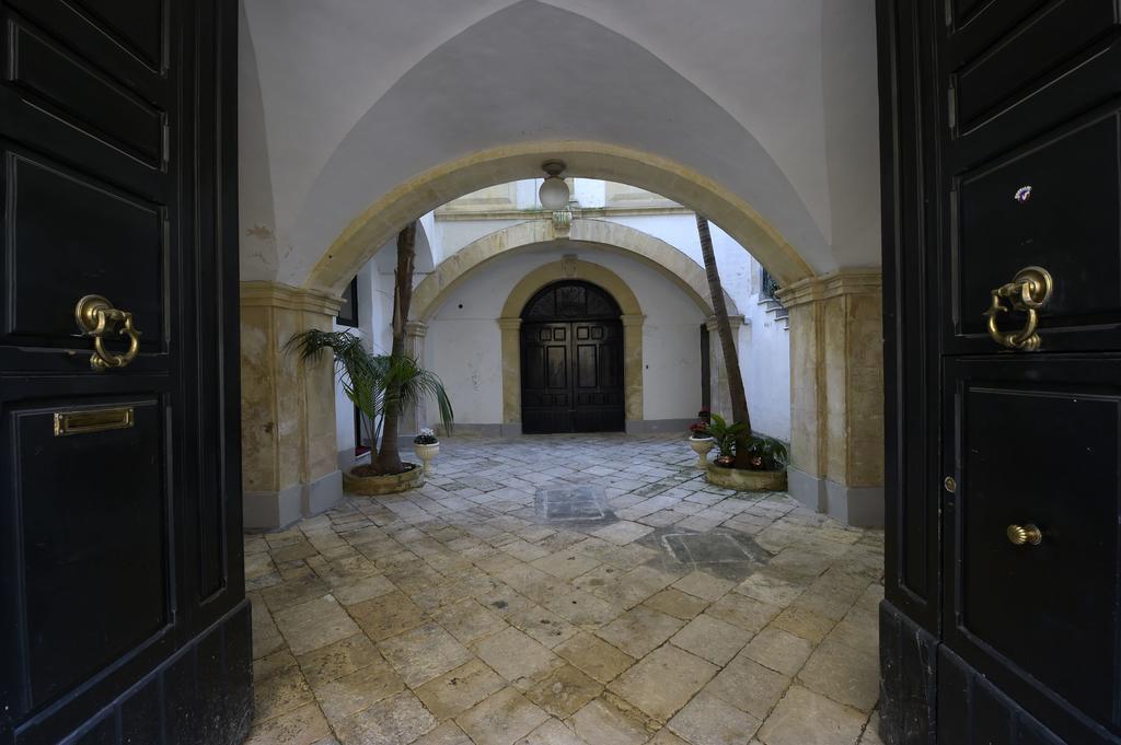 Palazzo Guido Bed & Breakfast Lecce Dış mekan fotoğraf